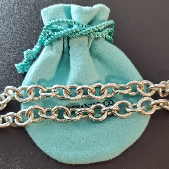 SOLD Toggle Chain Necklace - Picture 6 of 6